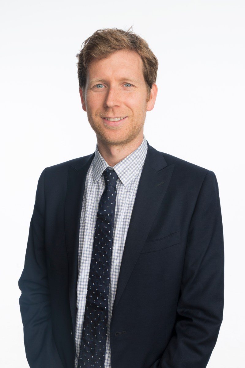 Dr Ross MacIntyre — Ophthalmologist & Cornea Specialist Melbourne